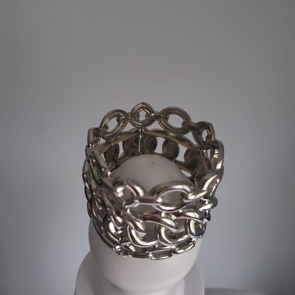 Vintage Bold Glam Fashion Silvertone Linked Chain Design Wide Stretch Bracelet